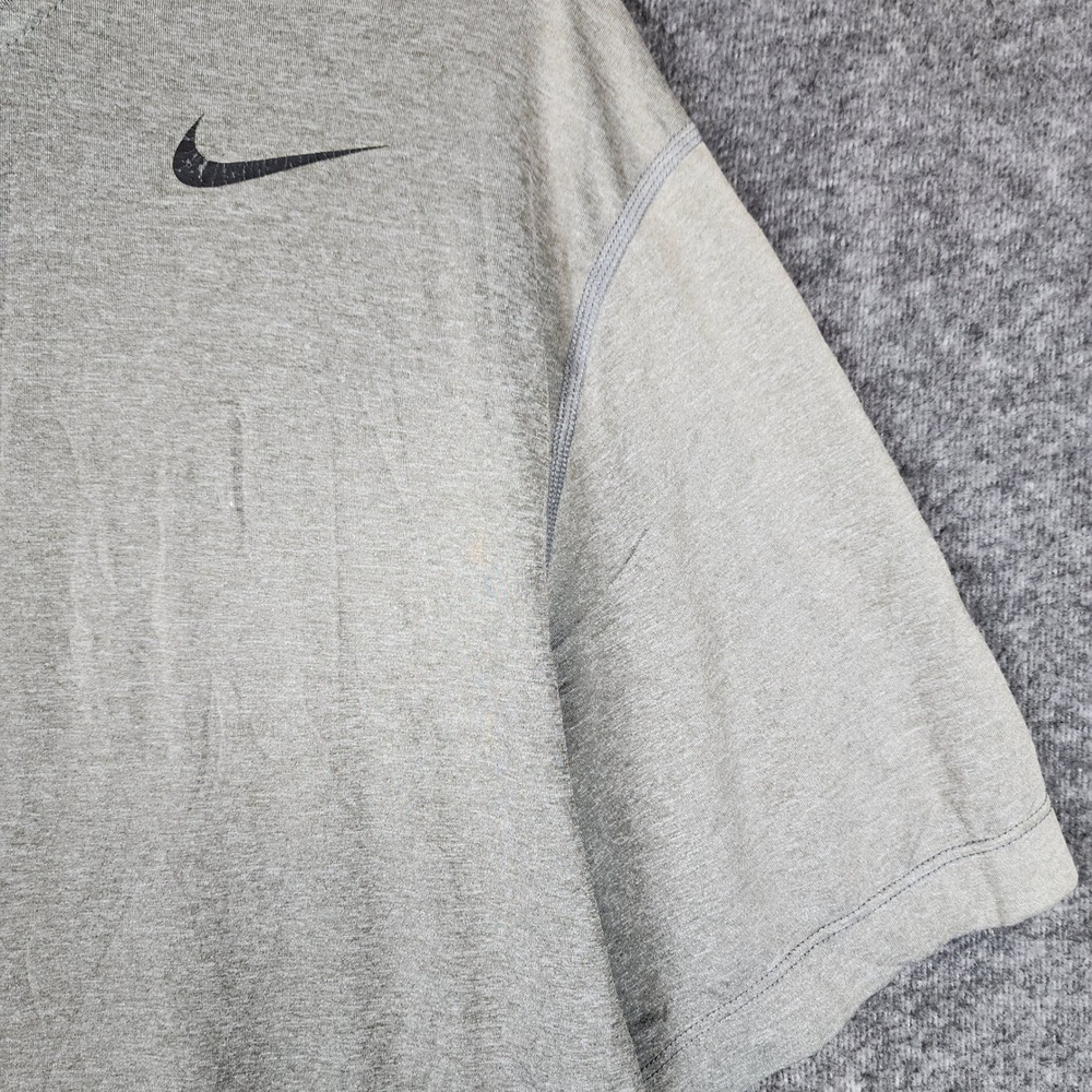 Nike T-Shirt Mens L Pro Combat Gray Fitted Dri-FIT Training Short Sleeve EUC - Picture 4 of 8